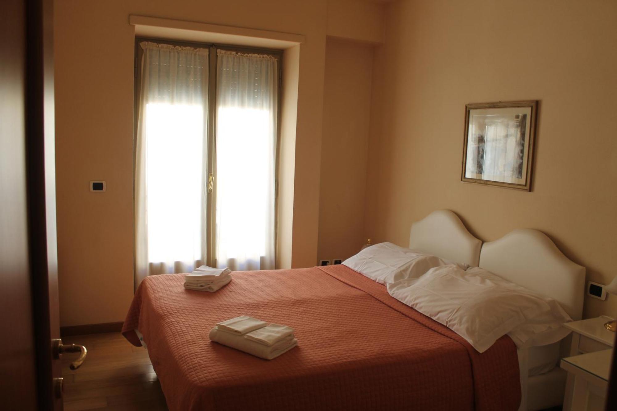 Casa Paolina Aparthotel Lucca Bagian luar foto