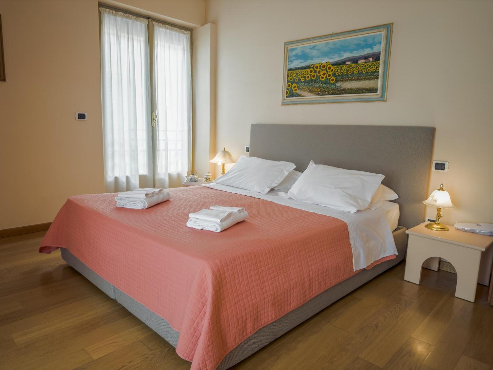 Casa Paolina Aparthotel Lucca Bagian luar foto
