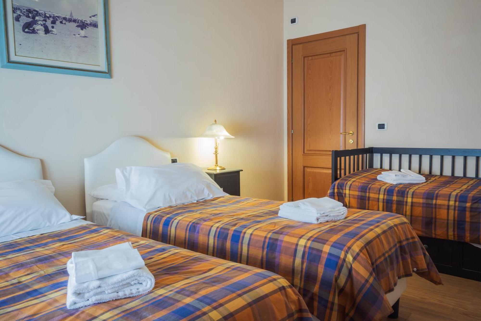 Casa Paolina Aparthotel Lucca Bagian luar foto